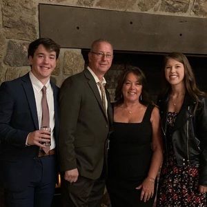 Meet your Posher, Kim